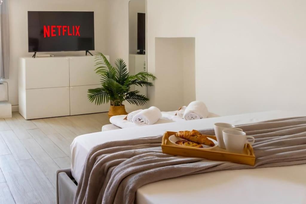 טורינו Centro Deluxe Suite Con Wi-Fi E Netflix מראה חיצוני תמונה